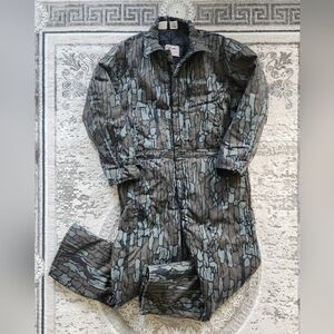 Walls blizzard pruf overalls warm and insulated